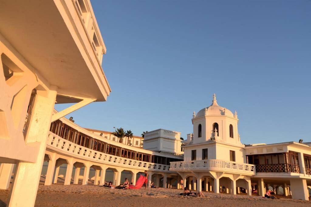 Esencia de Cádiz Entre la Viña y el mercado Esterno foto